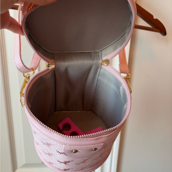 Elegant Pink Crossbody Bag - Picture 2 of 2